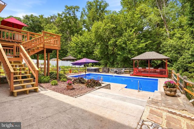 2437 W COLONIAL DR, Upper Chichester, PA 19061