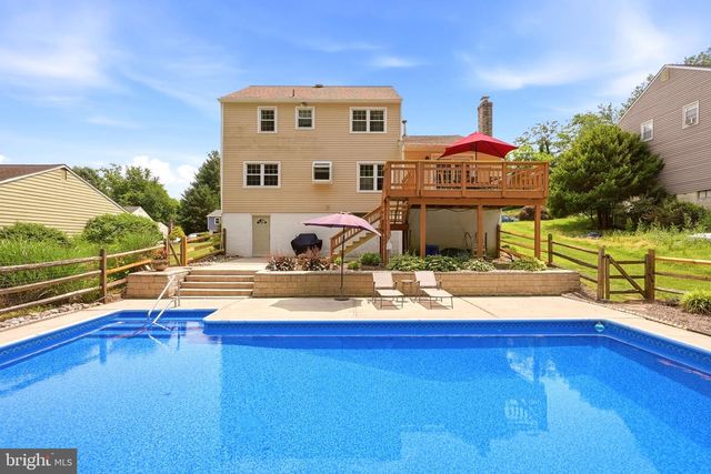 2437 W COLONIAL DR, Upper Chichester, PA 19061