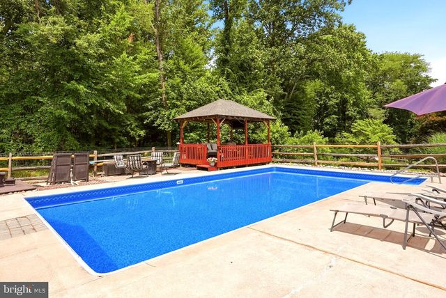 2437 W COLONIAL DR, Upper Chichester, PA 19061