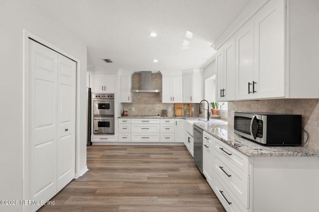 10552 INNISBROOK Drive, Jacksonville, FL 32222