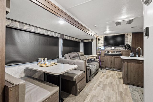 988 County Road, Gordonville, TX 76245