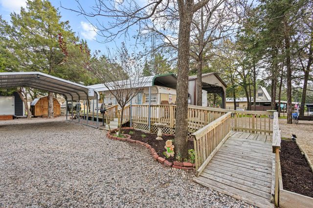 988 County Road, Gordonville, TX 76245