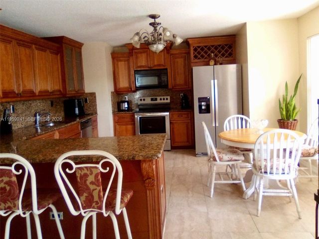 15288 SW 169th Ln, Miami, FL 33187