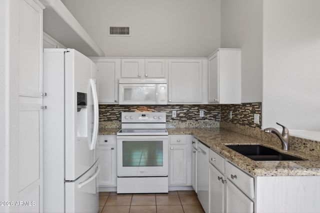 1948 E CARLA VISTA Drive, Chandler, AZ 85225