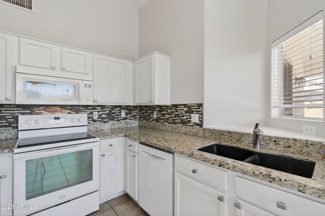 1948 E CARLA VISTA Drive, Chandler, AZ 85225