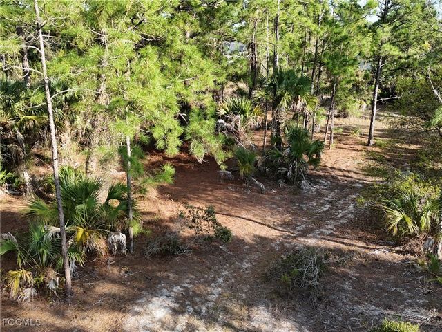 5010 Squaw LN, Labelle, FL 33935