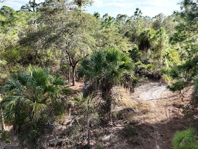 5010 Squaw LN, Labelle, FL 33935