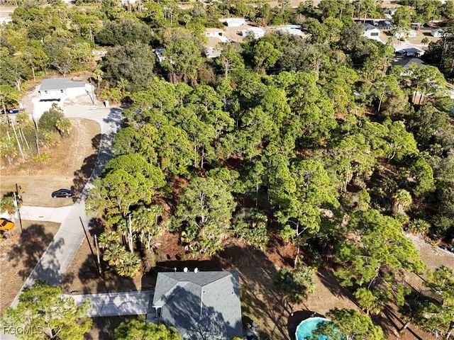 5010 Squaw LN, Labelle, FL 33935