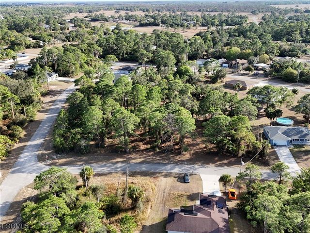 5010 Squaw LN, Labelle, FL 33935