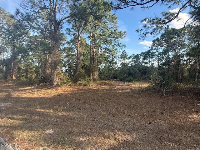 5010 Squaw LN, Labelle, FL 33935