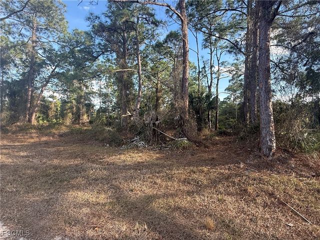 5010 Squaw LN, Labelle, FL 33935