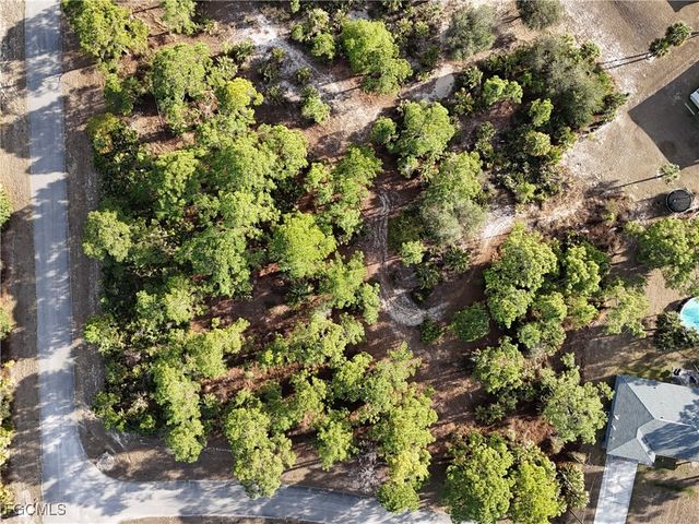 5010 Squaw LN, Labelle, FL 33935