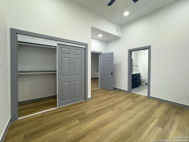 220 Omaha St, San Antonio, TX 78203