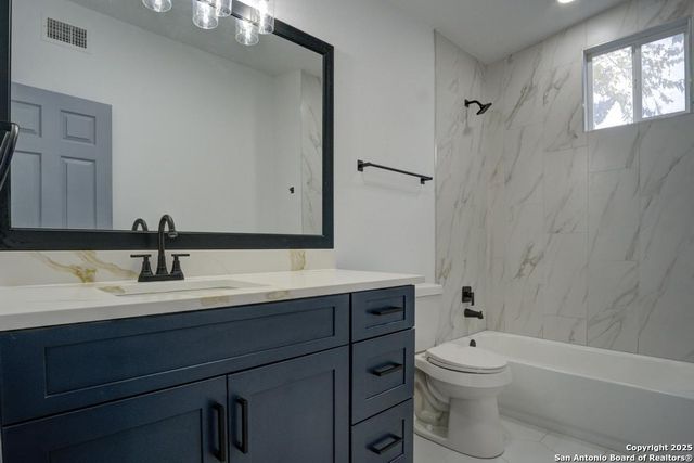 220 Omaha St, San Antonio, TX 78203