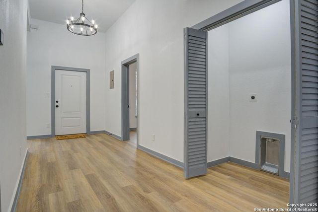 220 Omaha St, San Antonio, TX 78203