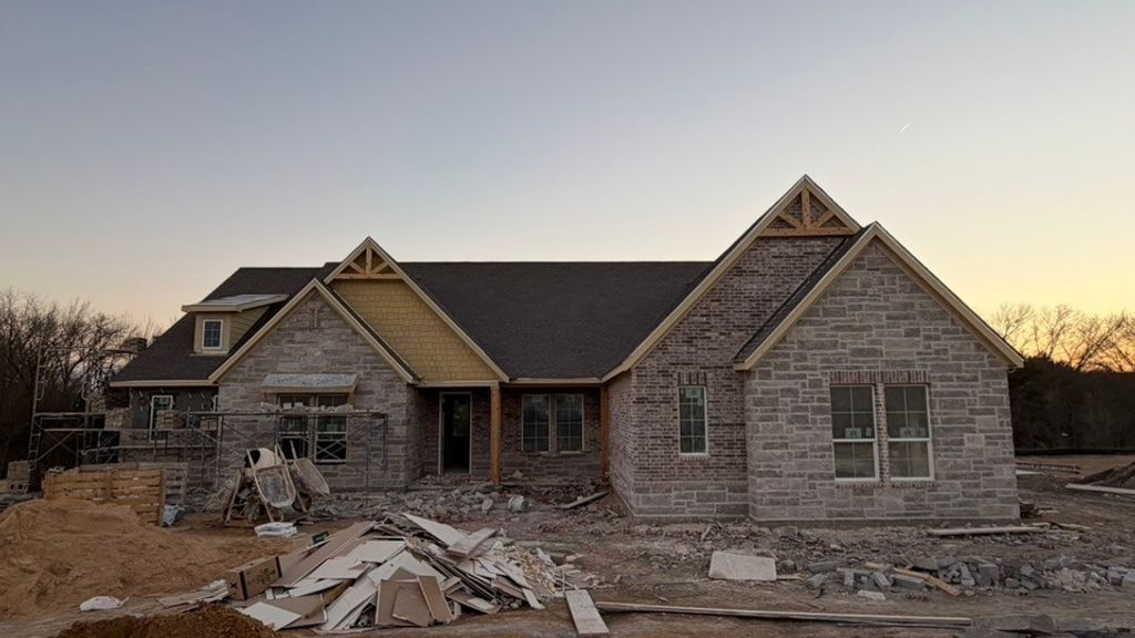 907 Perrin Lane, Van Alstyne, TX 75495