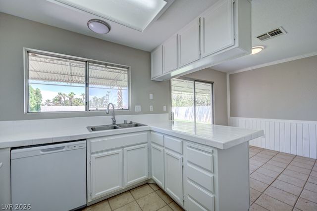 2414 Muirfield Avenue, Henderson, NV 89074