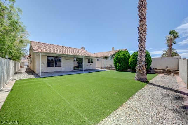 2414 Muirfield Avenue, Henderson, NV 89074