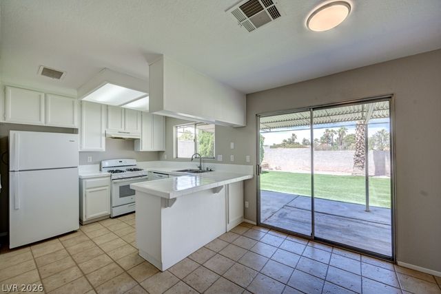 2414 Muirfield Avenue, Henderson, NV 89074