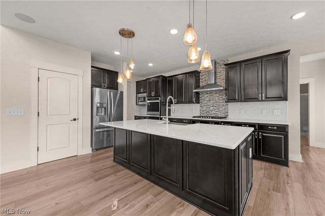 36603 Amalfi Road, North Ridgeville, OH 44039