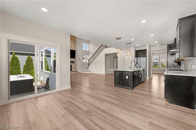 36603 Amalfi Road, North Ridgeville, OH 44039