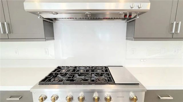 202 Zawn, Irvine, CA 92618