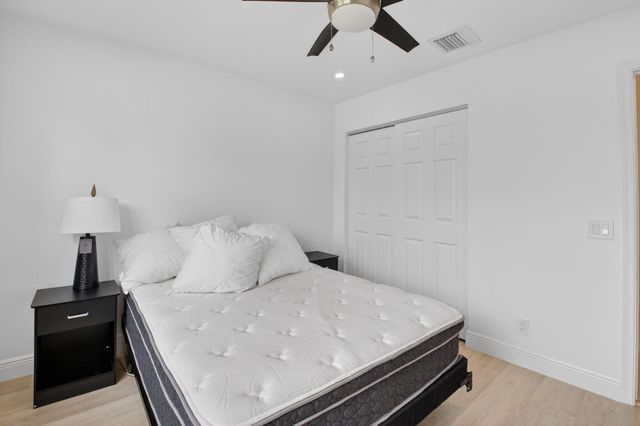 11728 Dove Hollow Avenue, Boynton Beach, FL 33437
