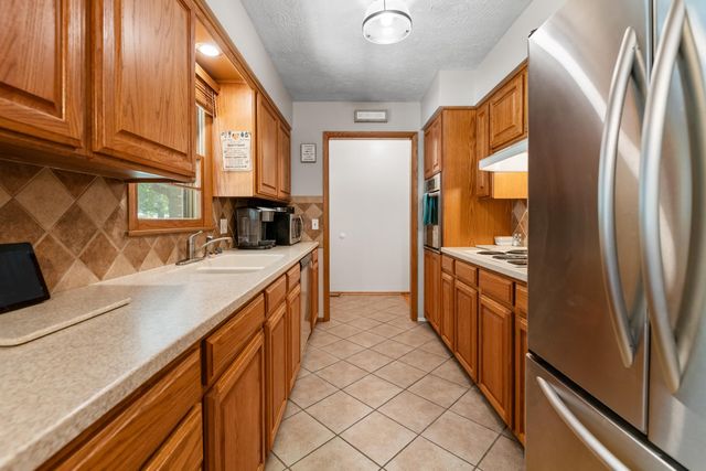 2335 Crest St, Augusta, KS 67010