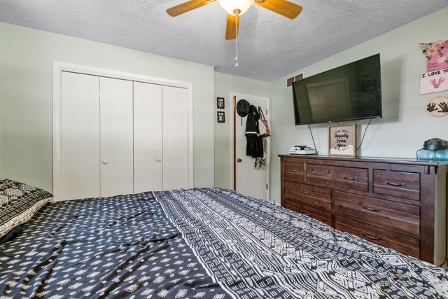 2335 Crest St, Augusta, KS 67010