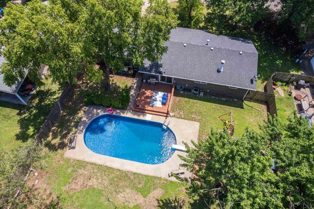 2335 Crest St, Augusta, KS 67010