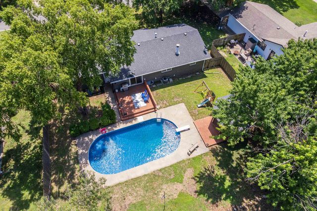 2335 Crest St, Augusta, KS 67010