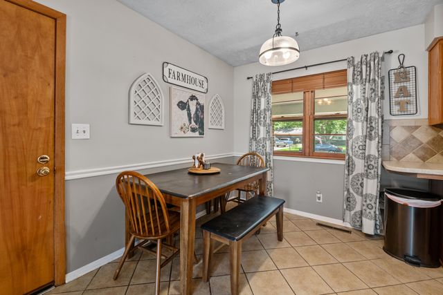 2335 Crest St, Augusta, KS 67010