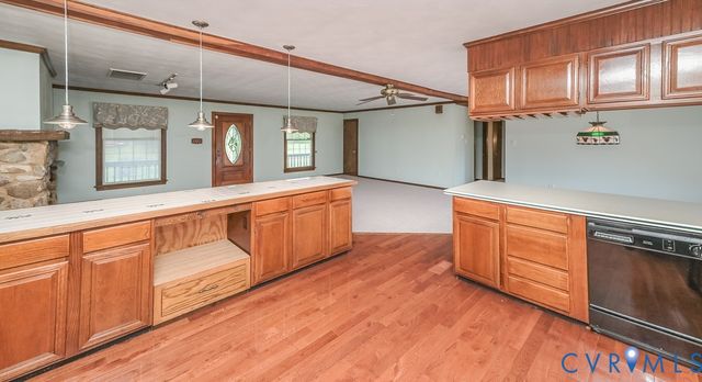 7641 Elko Rd, Sandston, VA 23150