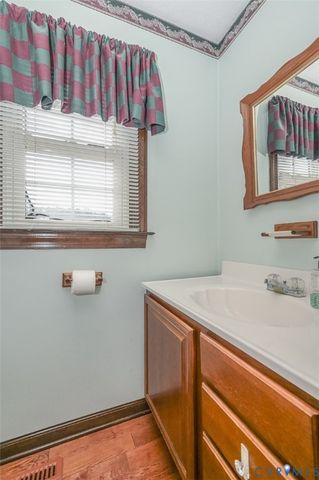 7641 Elko Rd, Sandston, VA 23150
