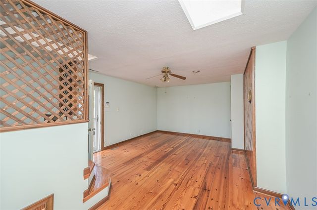 7641 Elko Rd, Sandston, VA 23150