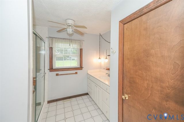 7641 Elko Rd, Sandston, VA 23150