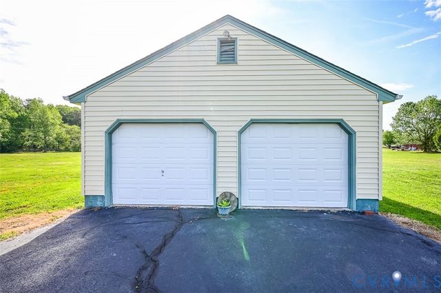 7641 Elko Rd, Sandston, VA 23150
