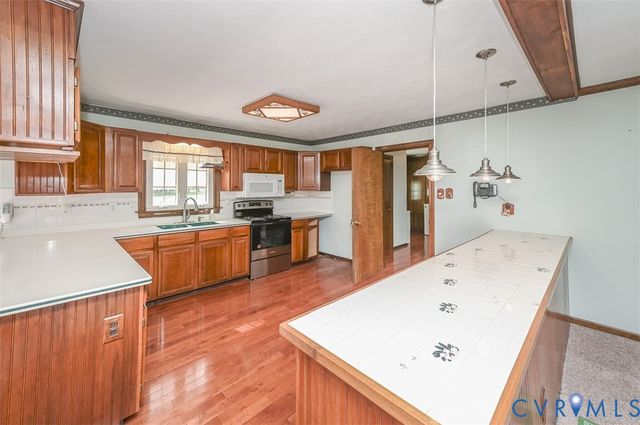 7641 Elko Rd, Sandston, VA 23150