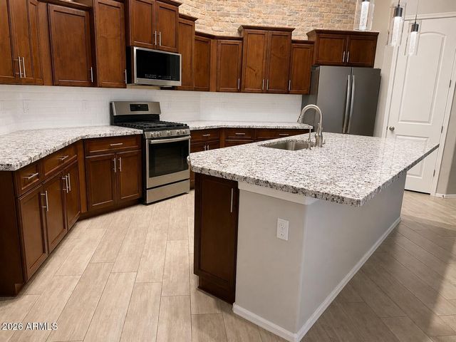 817 W ARDMORE Road, Phoenix, AZ 85041