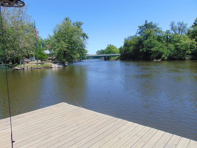 8983 N Shepards Park Avenue, Monticello, IN 47960