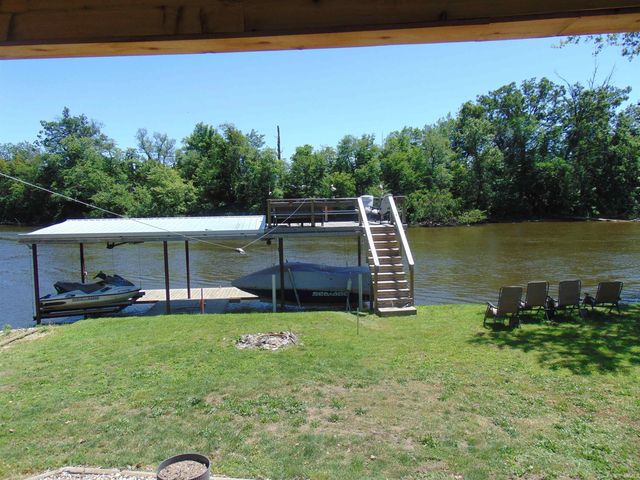8983 N Shepards Park Avenue, Monticello, IN 47960
