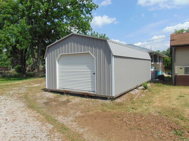 8983 N Shepards Park Avenue, Monticello, IN 47960