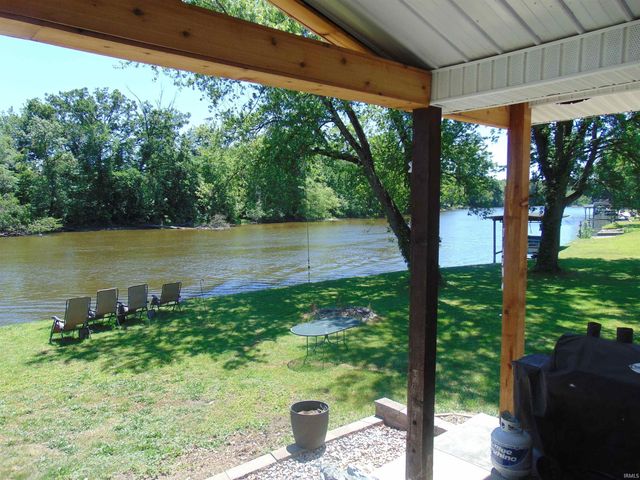 8983 N Shepards Park Avenue, Monticello, IN 47960