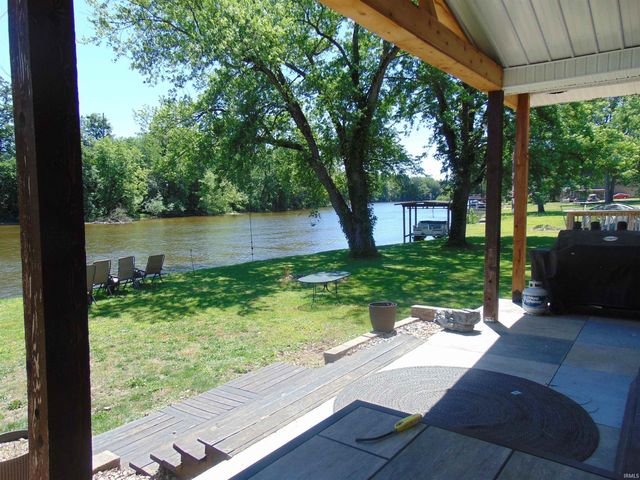 8983 N Shepards Park Avenue, Monticello, IN 47960