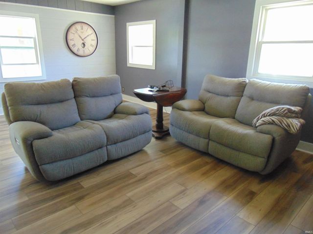 8983 N Shepards Park Avenue, Monticello, IN 47960