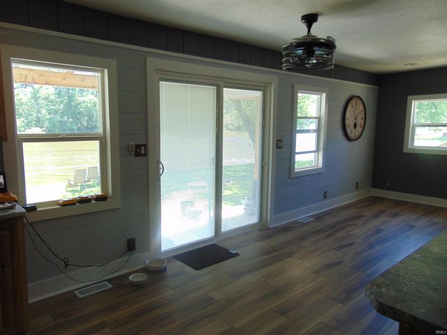 8983 N Shepards Park Avenue, Monticello, IN 47960