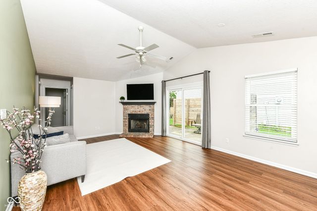 7200 Woodgate Drive, Fishers, IN 46038