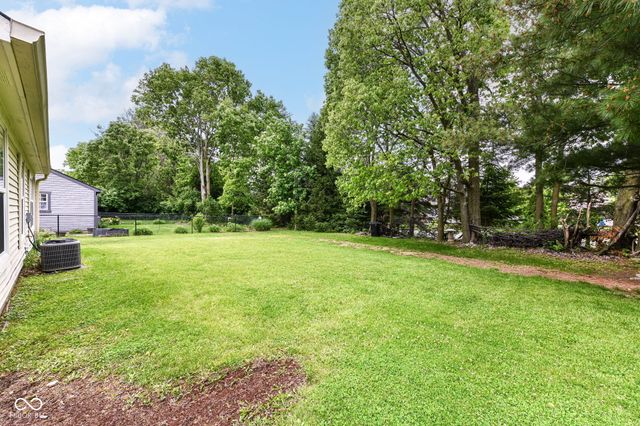 7200 Woodgate Drive, Fishers, IN 46038