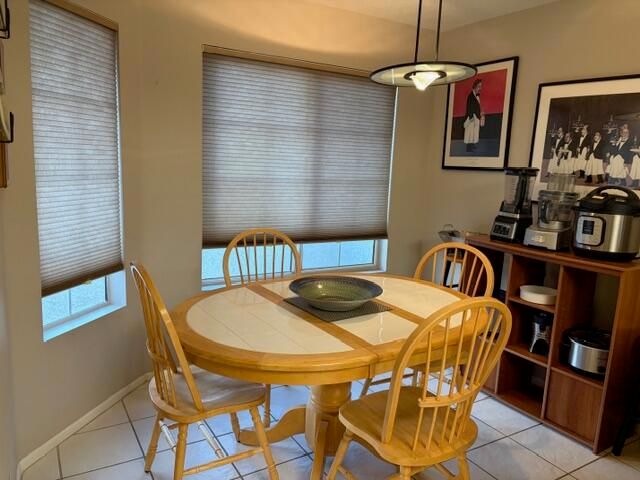 726 N Vista Lago N, Palm Desert, CA 92211