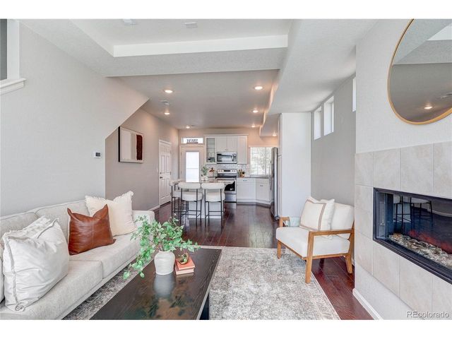 237 S Old Hammer, Aurora, CO 80018